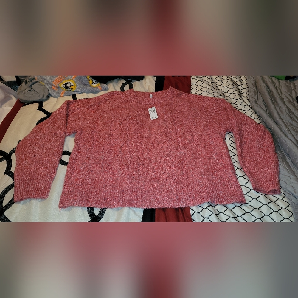 NWT MAURICES CORAL WOMENS SWEATER SZ LARGE BEAUTIFUL SWEATER,SOFT COZY NVER WORN